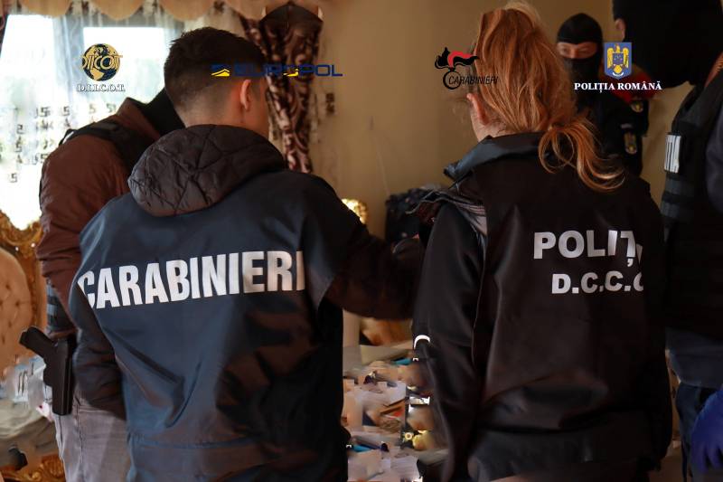 13 Arrested For Tricking Elderly With Love In Italy | Europol